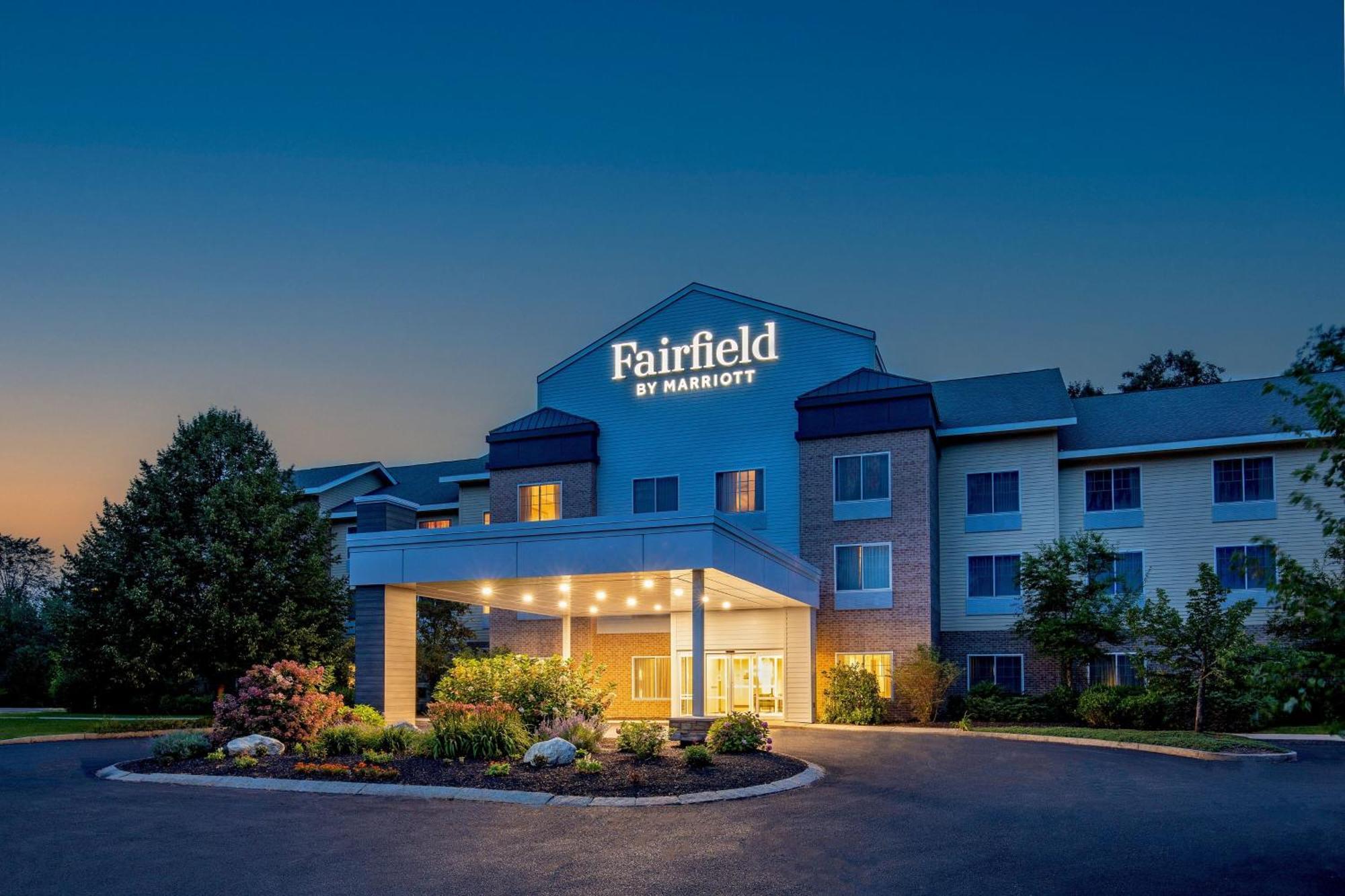 Fairfield Inn & Suites By Marriott Brunswick Freeport Exterior photo