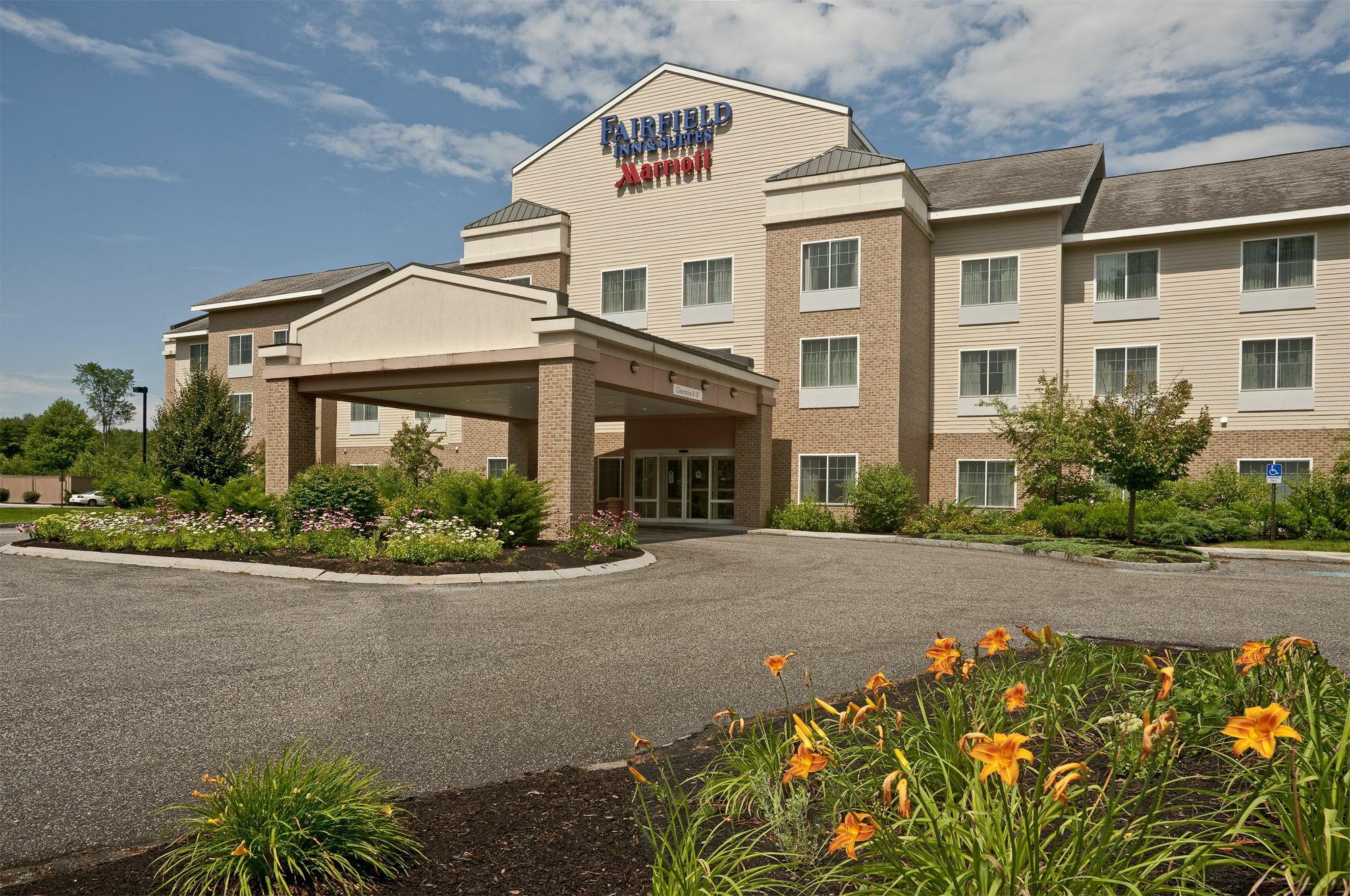 Fairfield Inn & Suites By Marriott Brunswick Freeport Exterior photo